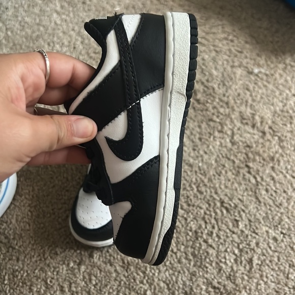 Toddler boy Nike dunks size 8c - Picture 5 of 5